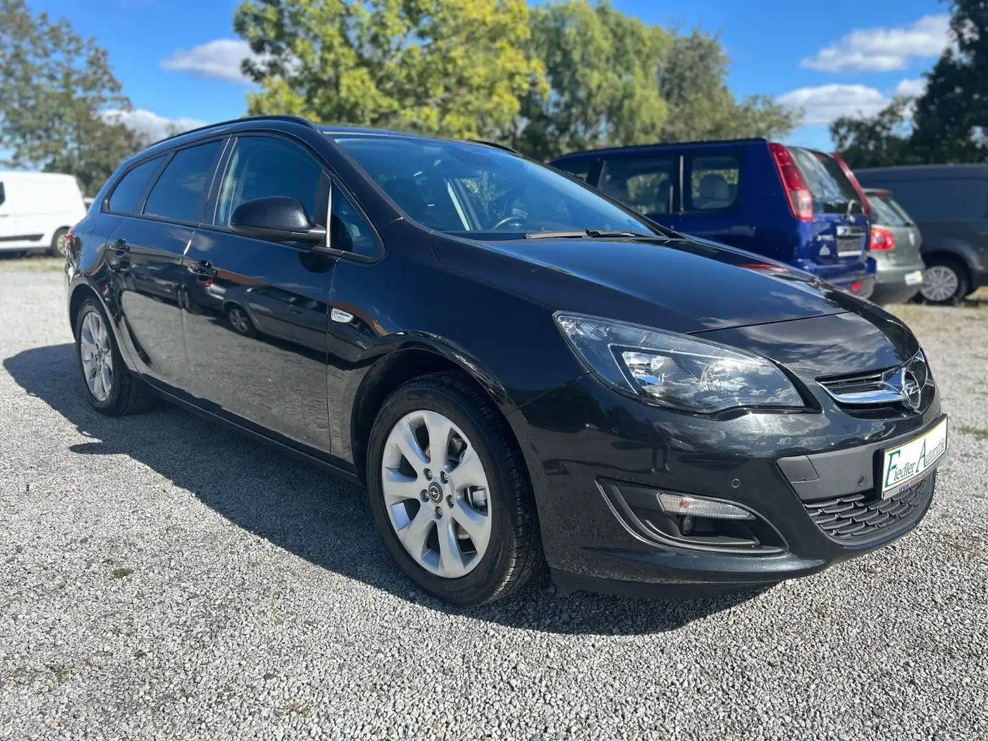 Opel Astra 1.6 CDTI/Klimaauto/Sitz+Lenkhz/Tüv neu/AHK Schwarz - 2