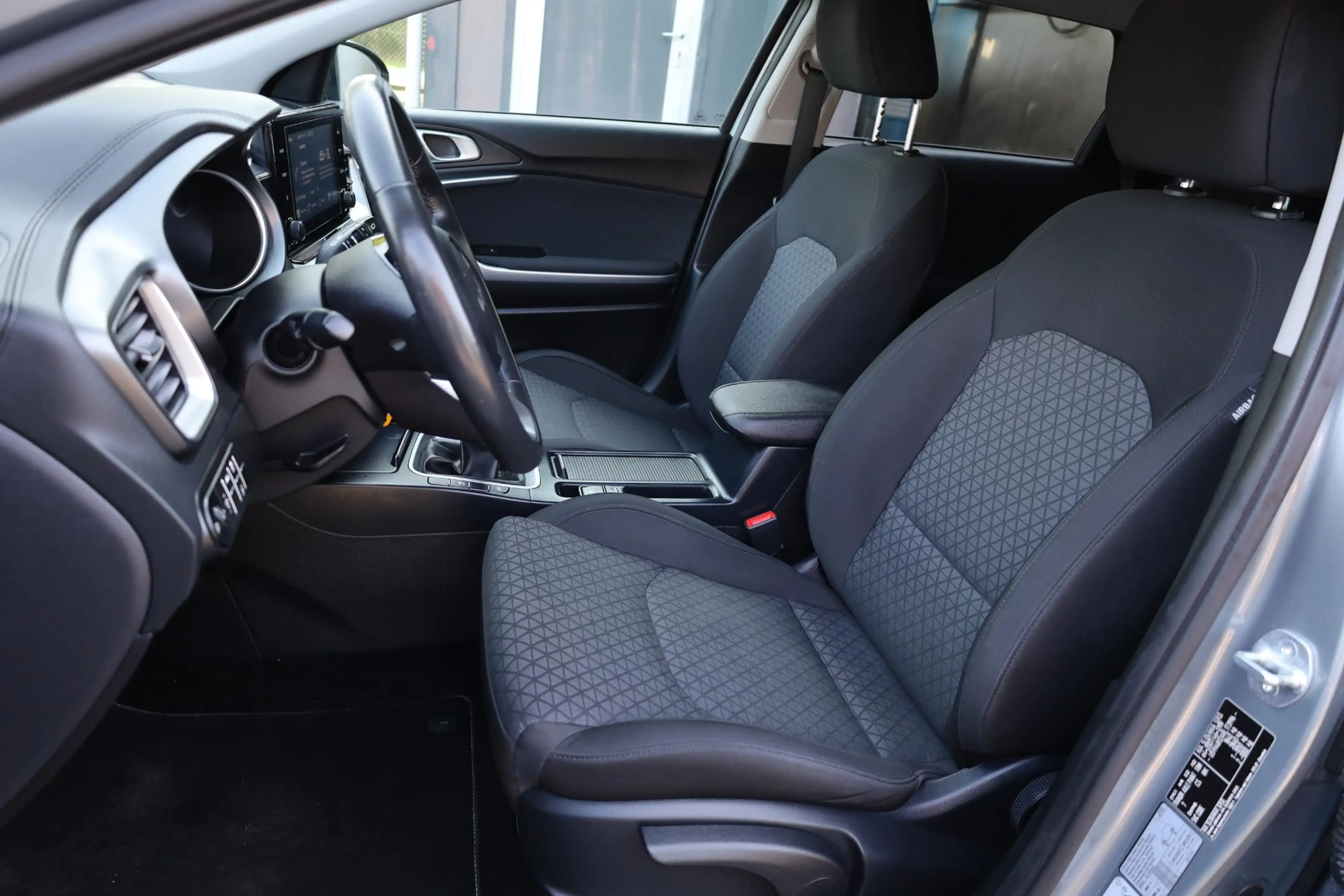 Kia Ceed SW / cee'd SW Sportswagon 1.0 T-GDi DynamicLine CARPLAY CAMERA S — photo 6