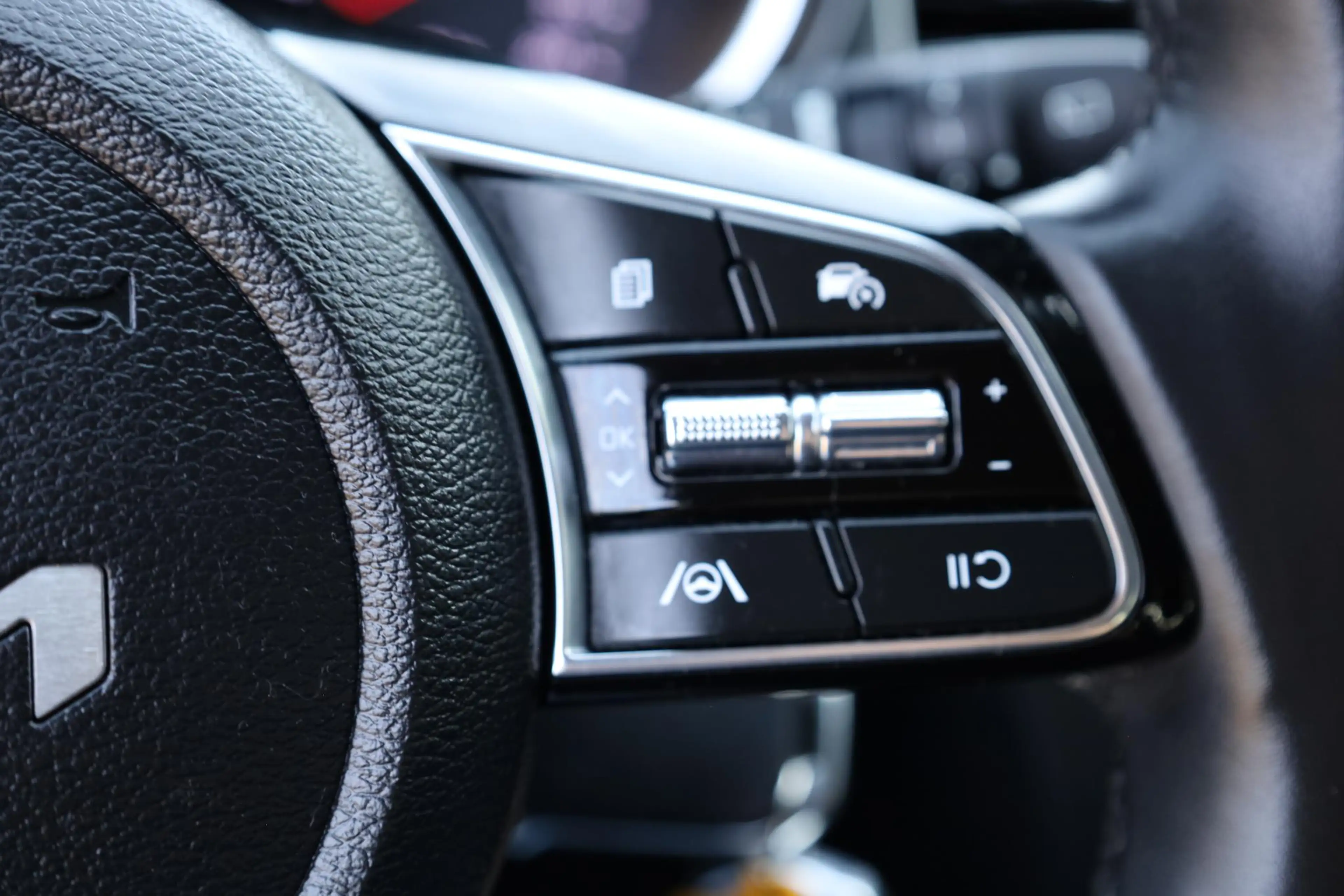 Kia Ceed SW / cee'd SW Sportswagon 1.0 T-GDi DynamicLine CARPLAY CAMERA S — photo 14