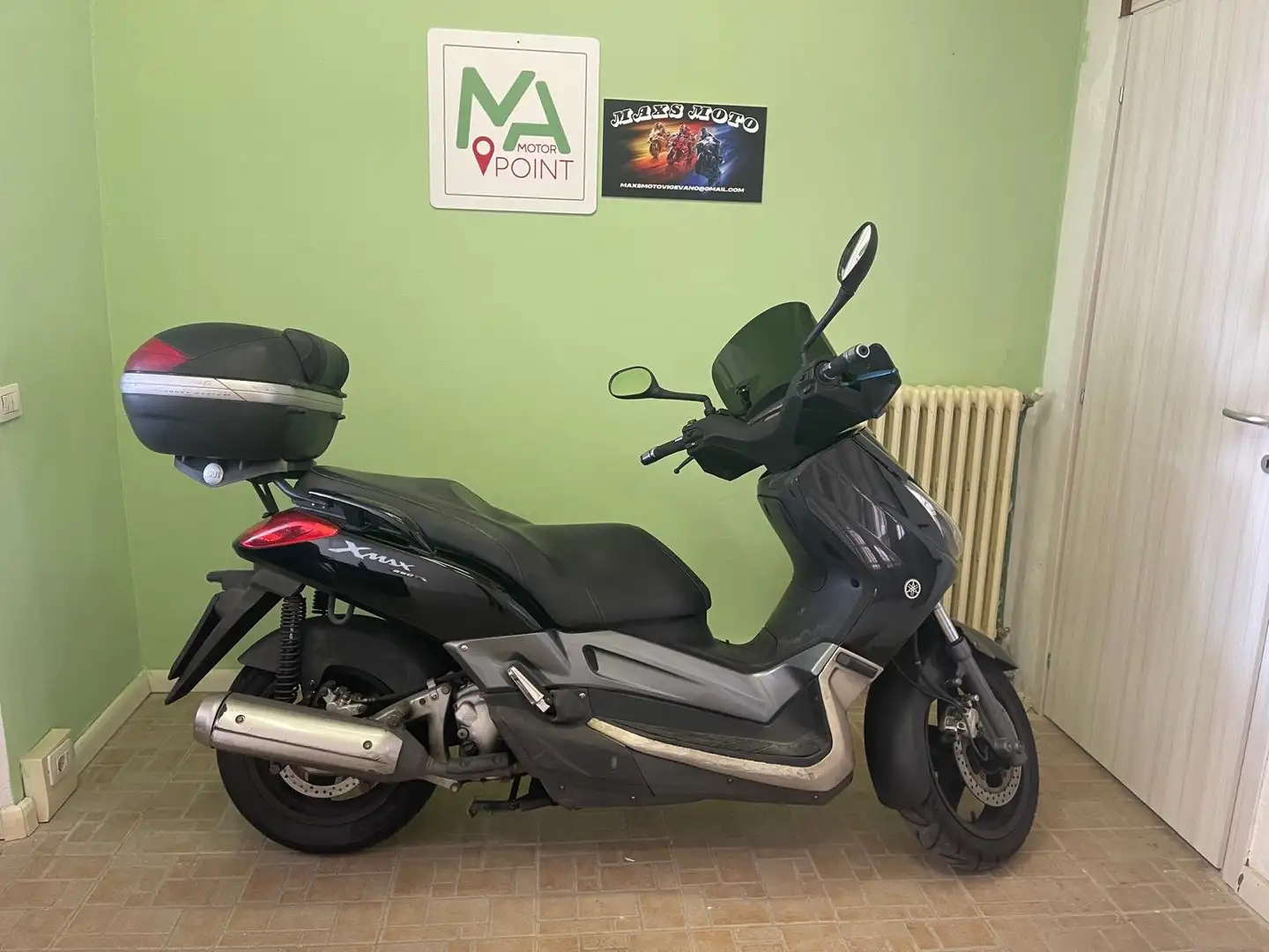 Yamaha X-Max 250 Yamaha X-Max 250 (2007 - 09) Černá - 2