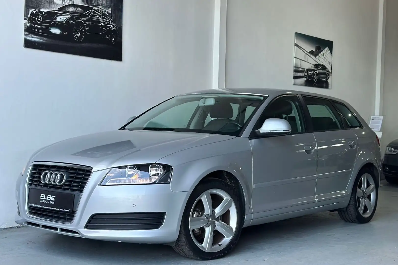 Audi A3 Sportback 1.8 TFSI S-Tronic Attraction 2.Hand Silber - 2