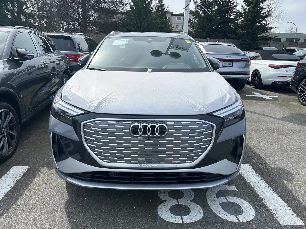 Audi Q4 e-tron снимка Audi Q4 e-tron