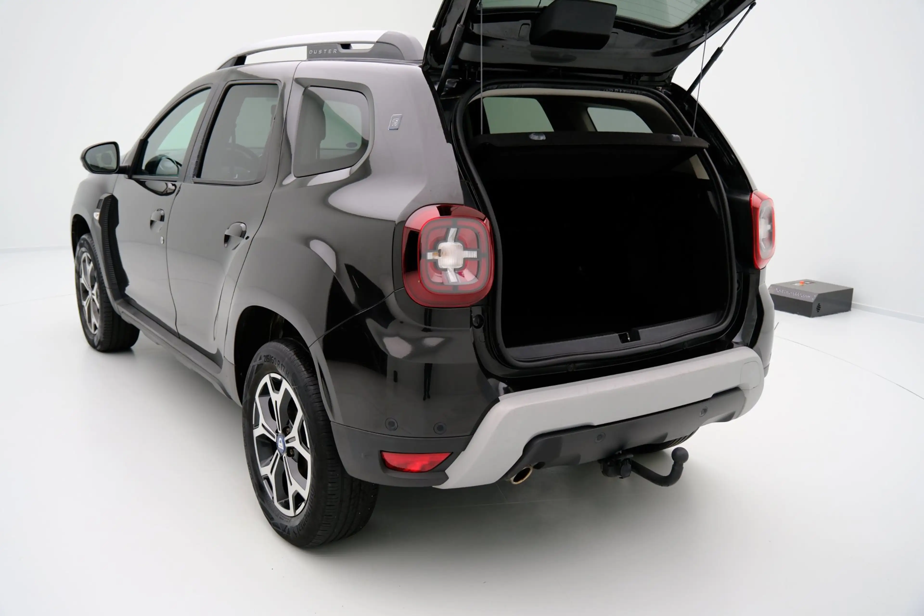 Dacia Duster 1.0 TCe Bi-Fuel/LPG-G3 Serie Limitee 15th Annivers — photo 11