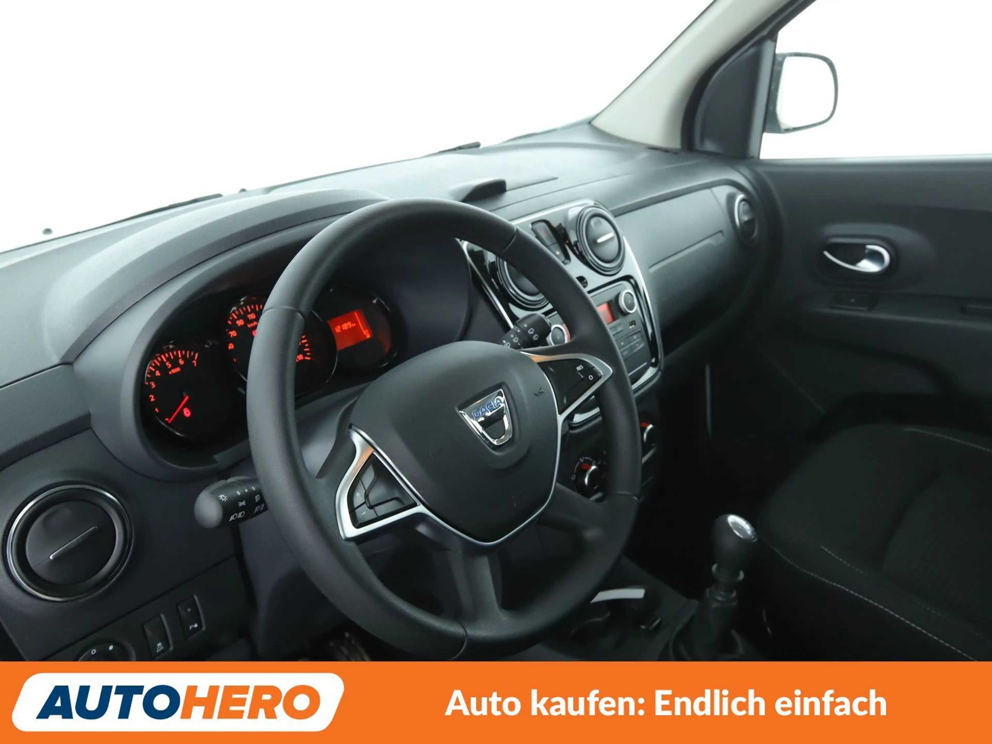 Dacia Lodgy 1.3 TCe Comfort*PDC*SHZ*TEMPO*KLIMA*GARANTIE* — photo 11