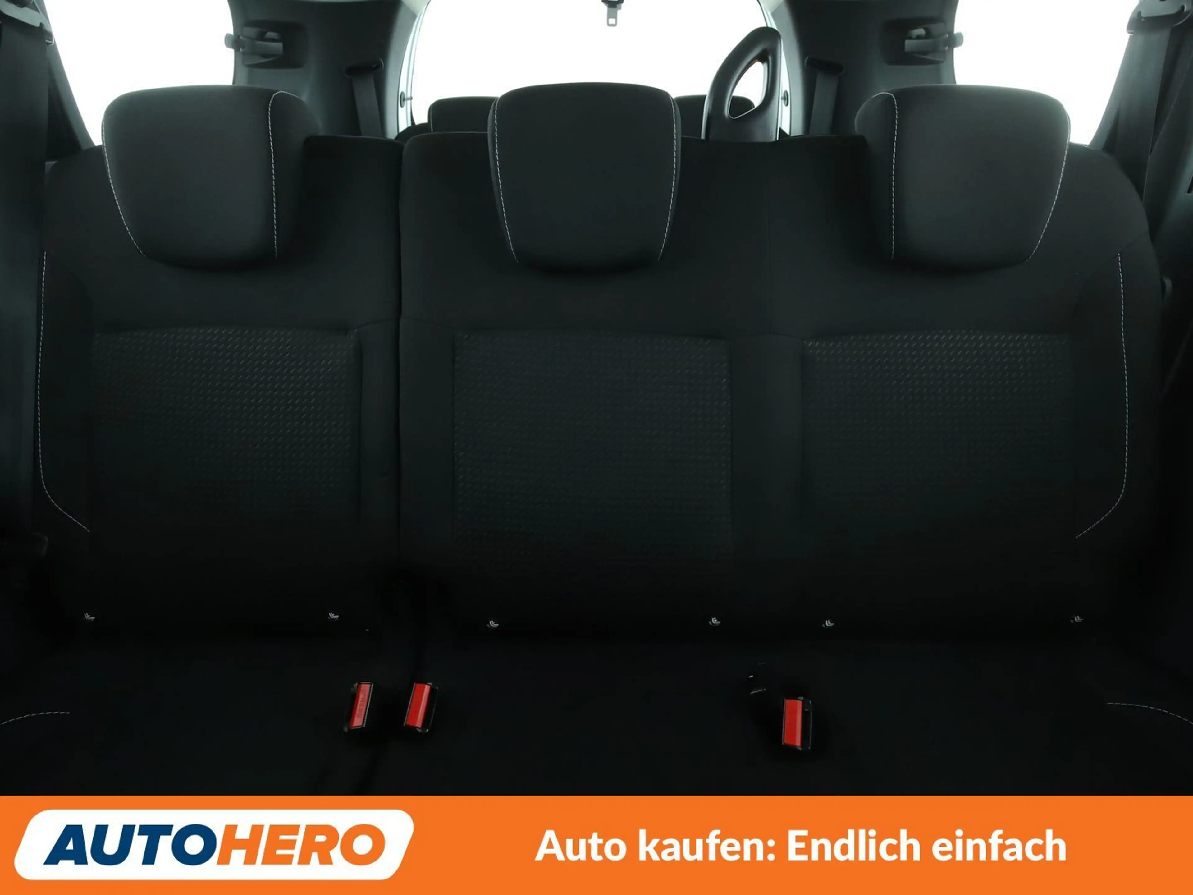 Dacia Lodgy 1.3 TCe Comfort*PDC*SHZ*TEMPO*KLIMA*GARANTIE* — photo 15