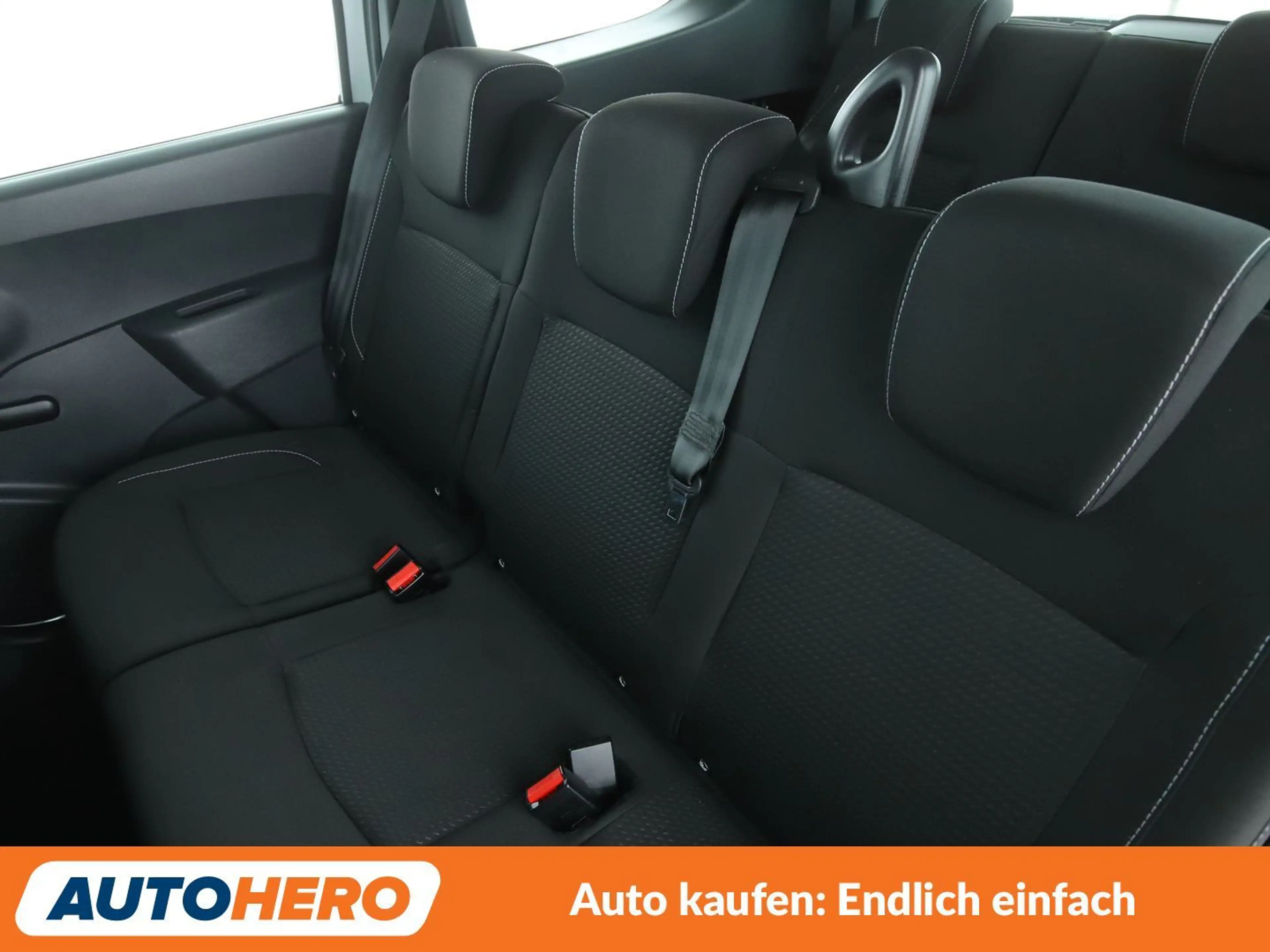 Dacia Lodgy 1.3 TCe Comfort*PDC*SHZ*TEMPO*KLIMA*GARANTIE* — photo 14