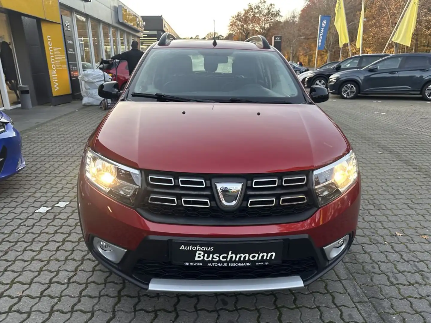 Dacia Sandero Stepway TCe 100 ECO-G Celebration Rouge - 2