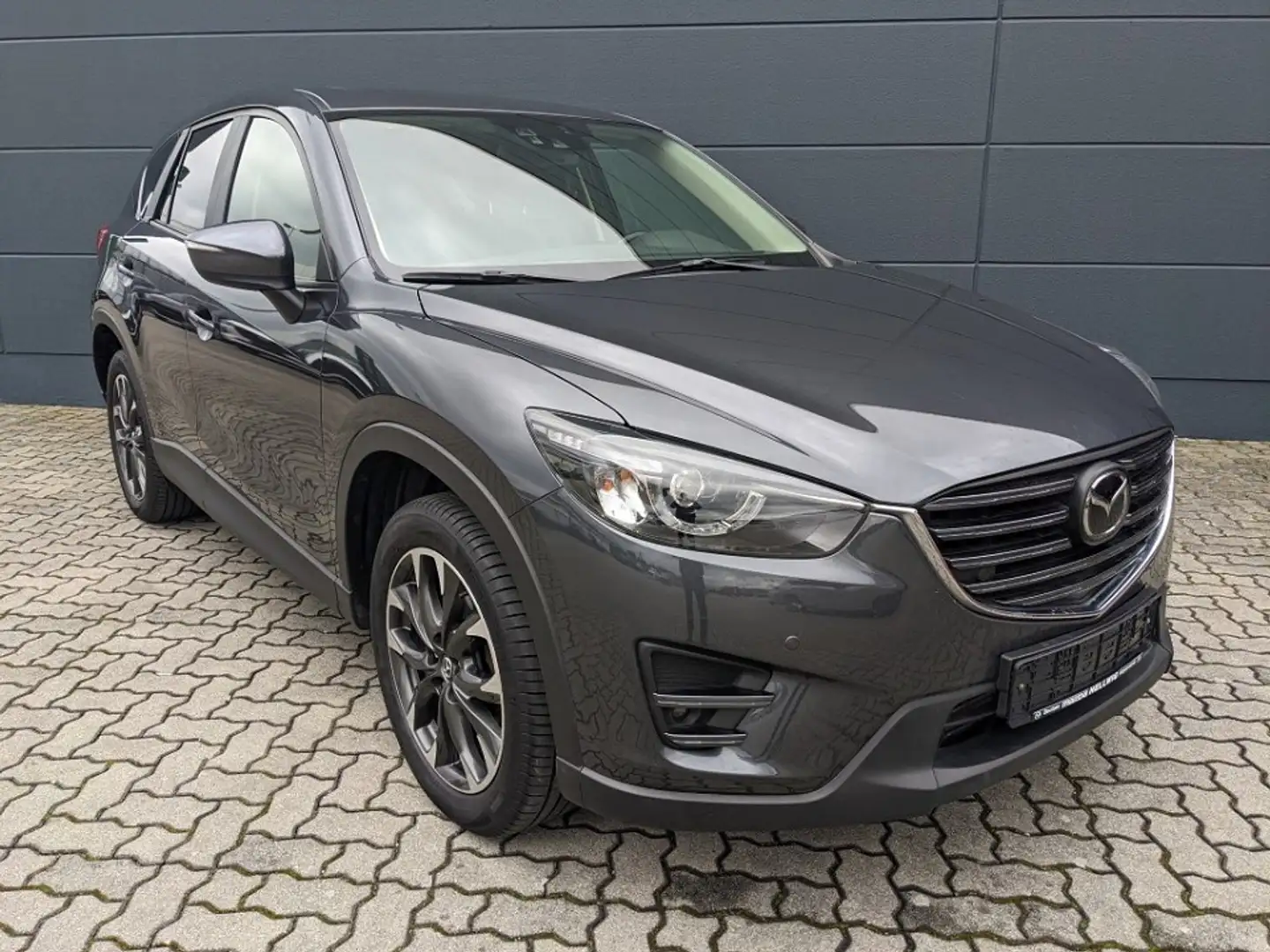 Mazda CX-5 2.2l Nakama Intense Leder GSD Bose AHK abnehmbar Grau - 2