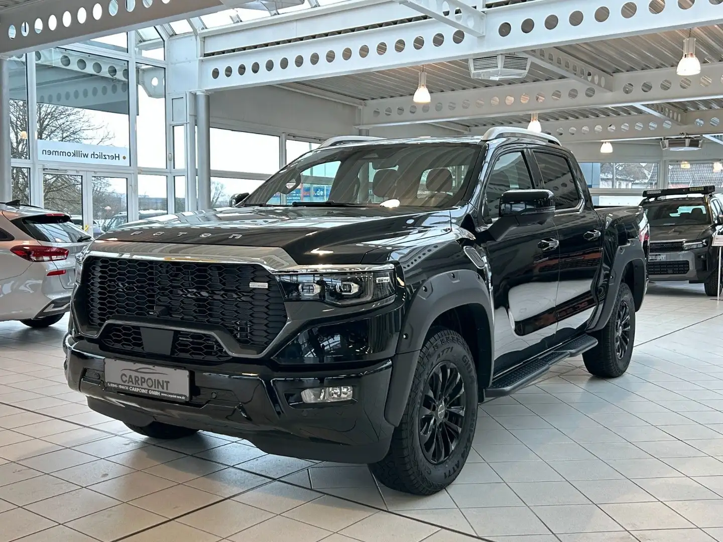 Foton 4 ULTRA Pickup 4x4 mit Vollausstattung Schwarz - 1