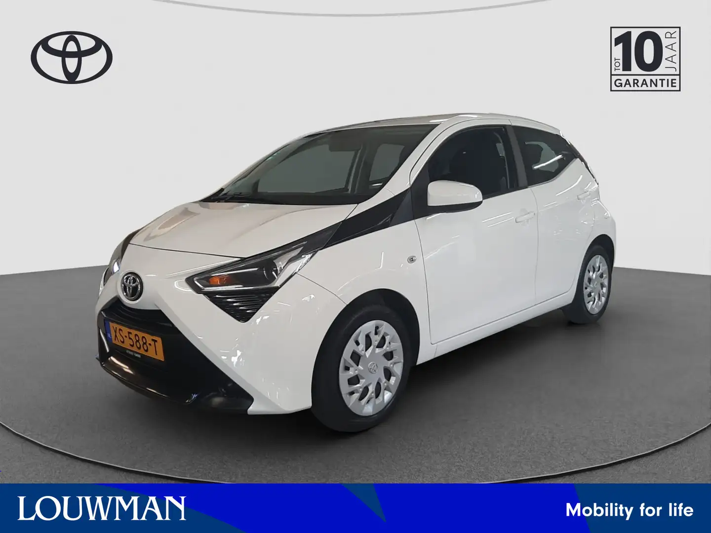 Toyota Aygo 1.0 VVT-i x-play | Camera | Automaat | Bluetooth | Wit - 1