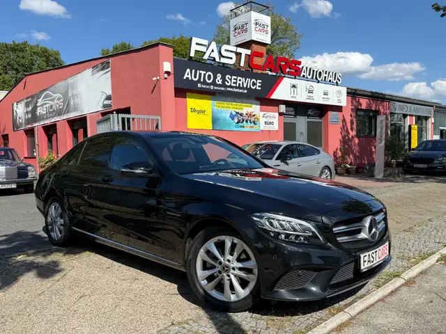 Mercedes-Benz C 180 CGI Avantgarde Autm Navi Kamera SHZ LED!