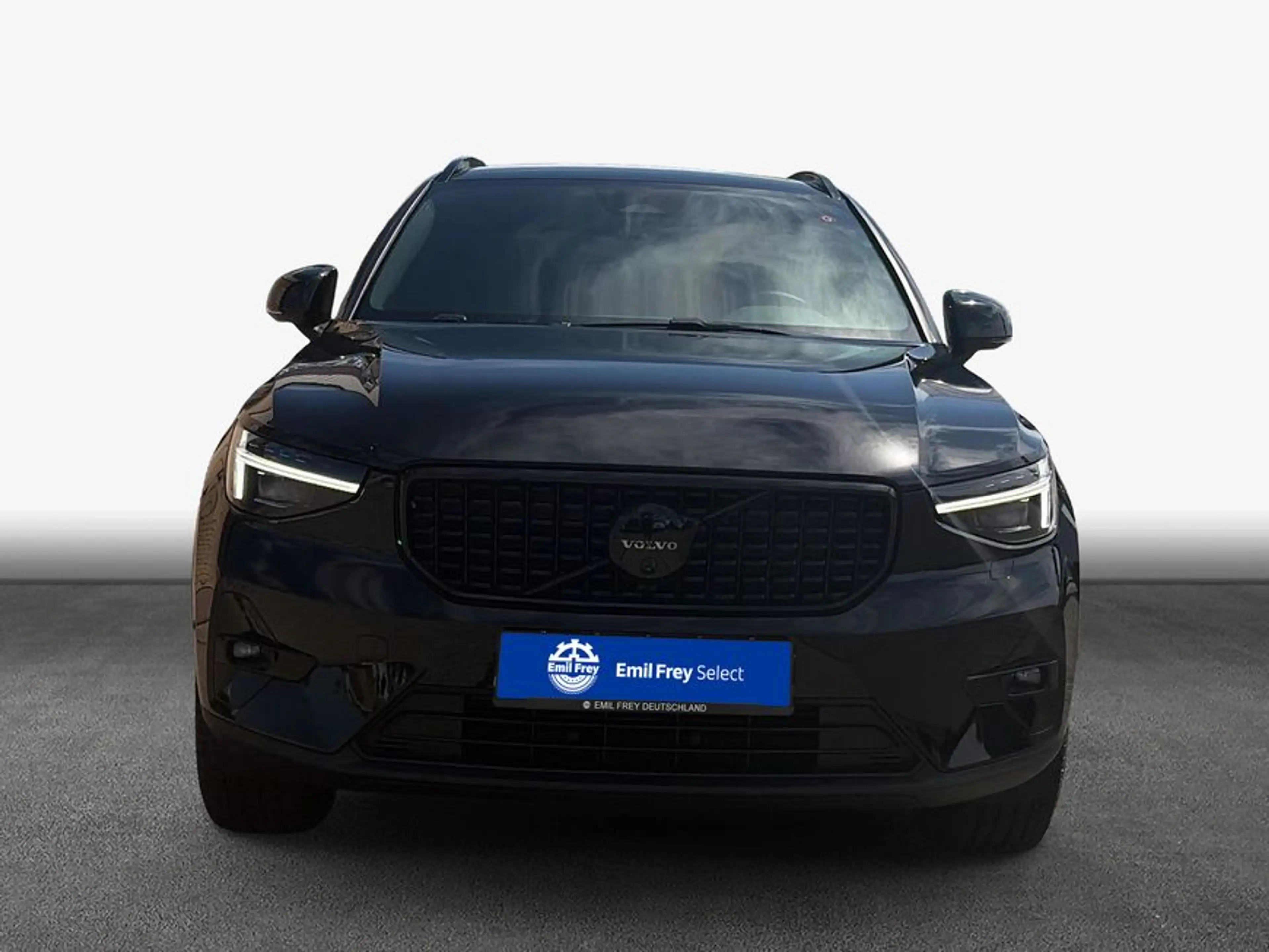 Volvo XC40 XC40 B3 B DKG Plus Black Edition — photo 3
