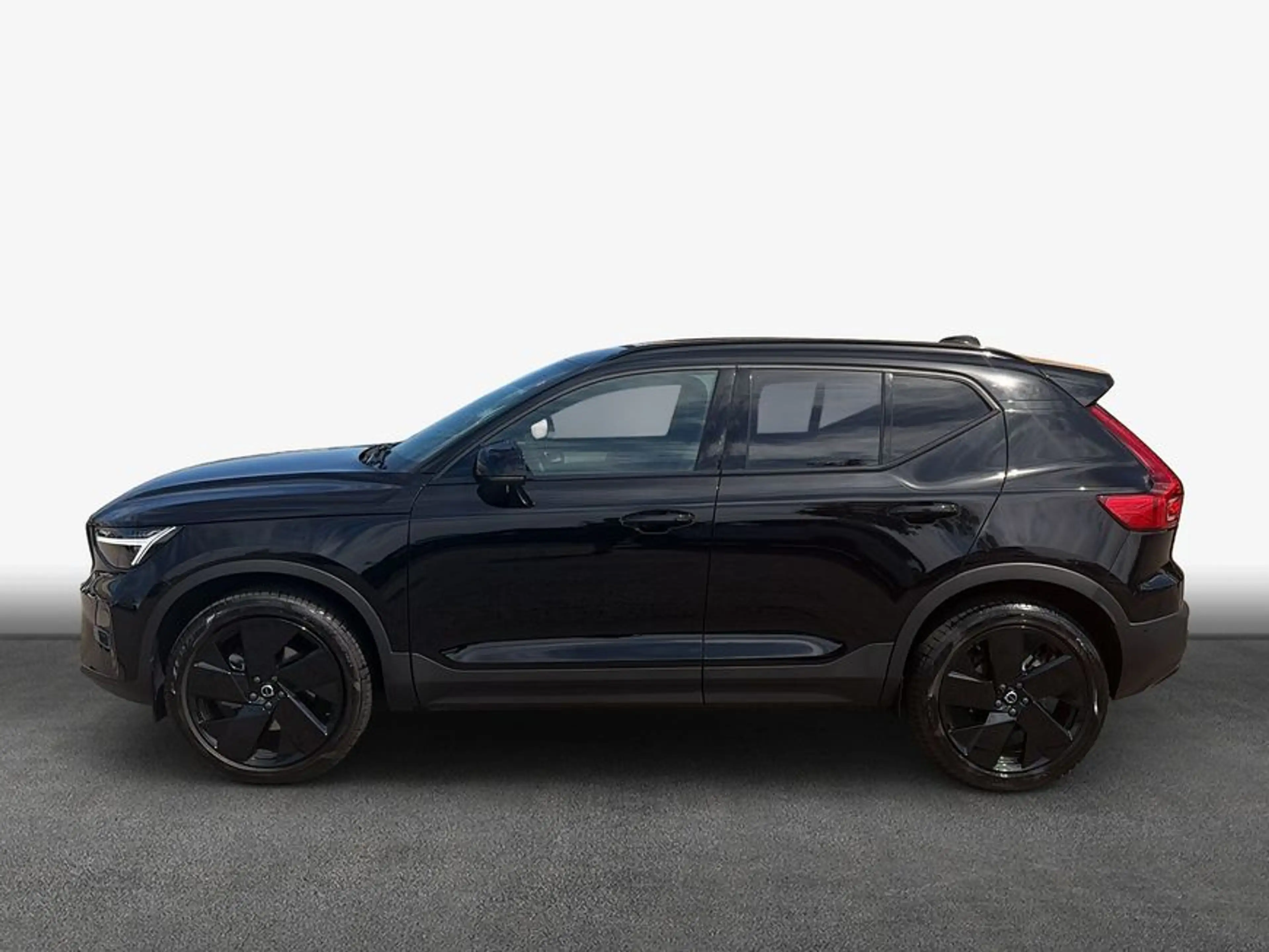 Volvo XC40 XC40 B3 B DKG Plus Black Edition — photo 4