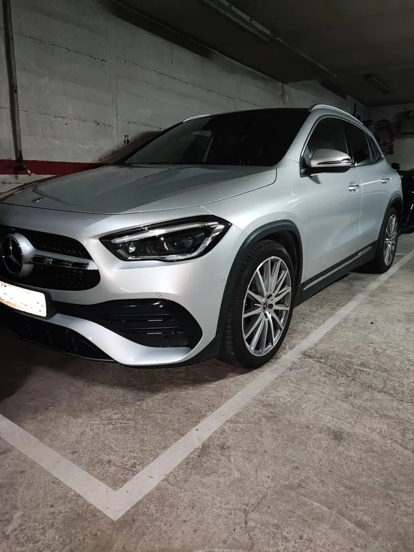 Mercedes-Benz GLA 200 200d 8G-DCT - 1