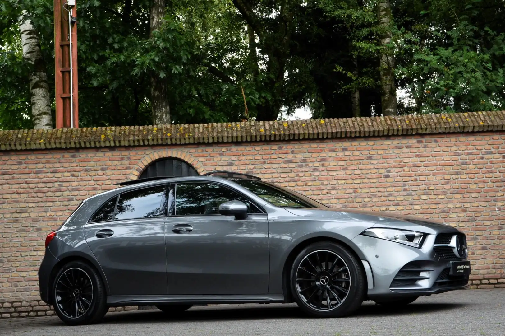 Mercedes-Benz A 200 |AMG Pakket|Night|Panoramadak|Sfeer verl.|Automaat Grijs - 2