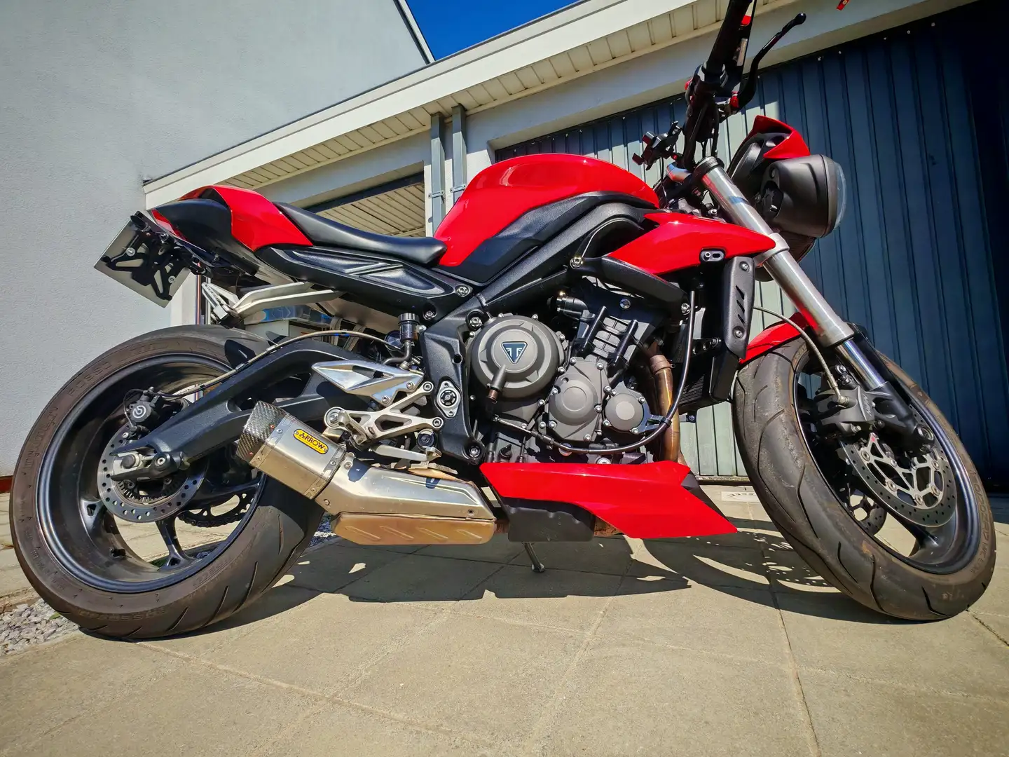 Triumph Street Triple S 660s Red - 2