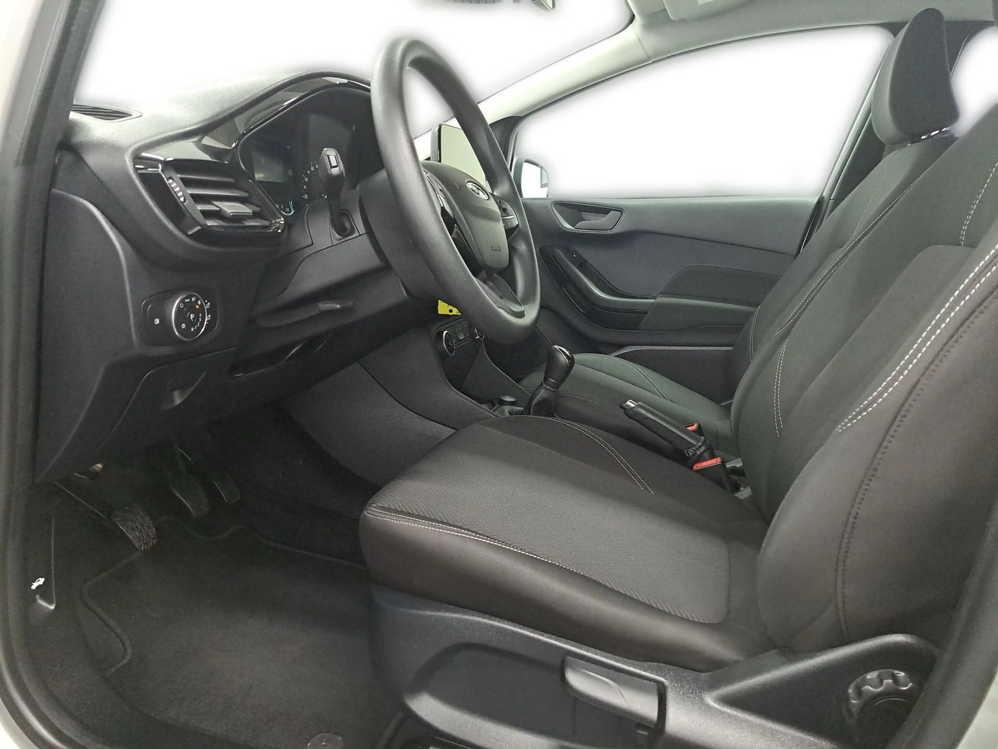 Ford Fiesta Cool & Connect NAVI LED RFK Temp. — photo 8