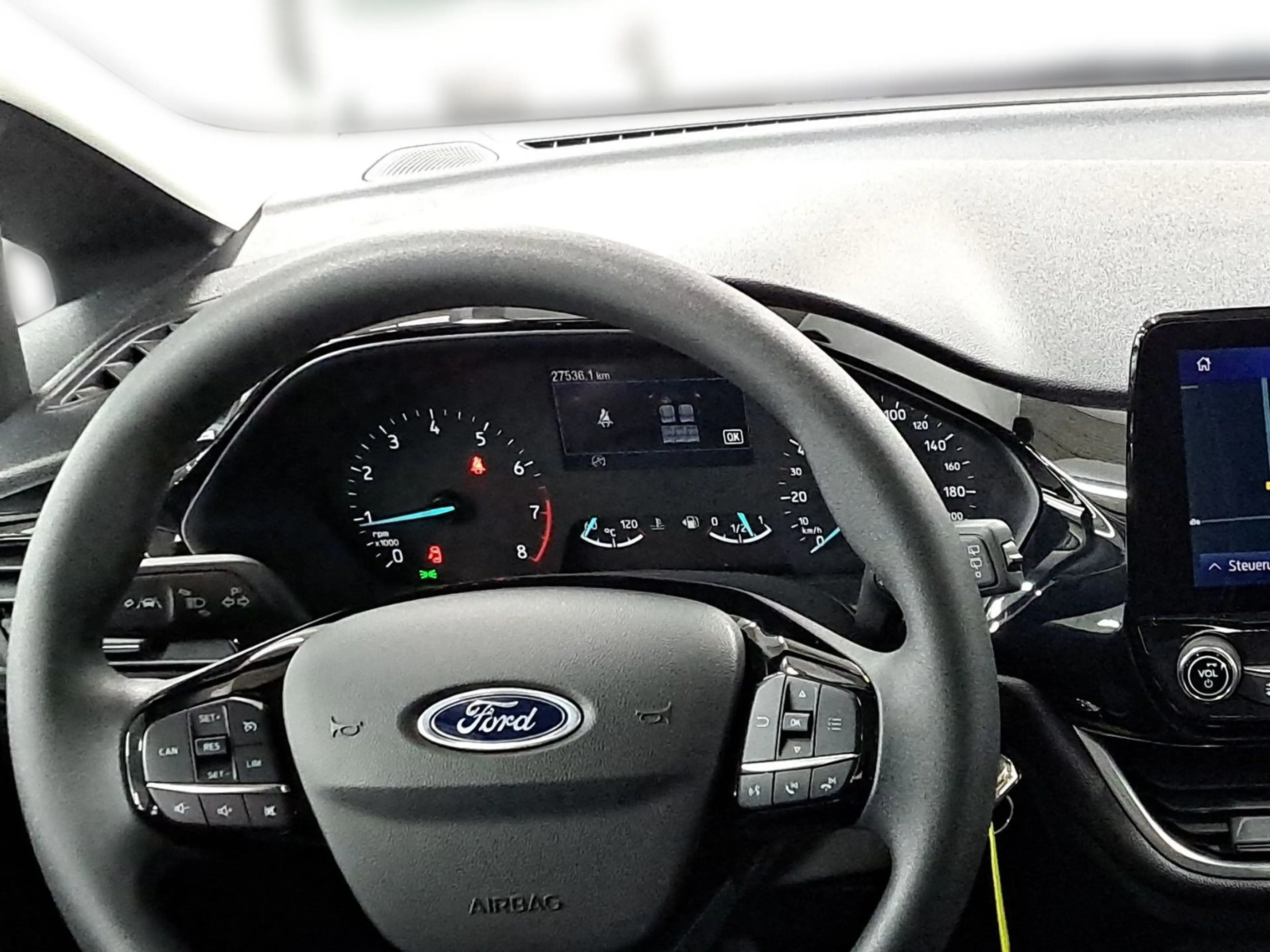 Ford Fiesta Cool & Connect NAVI LED RFK Temp. — photo 11