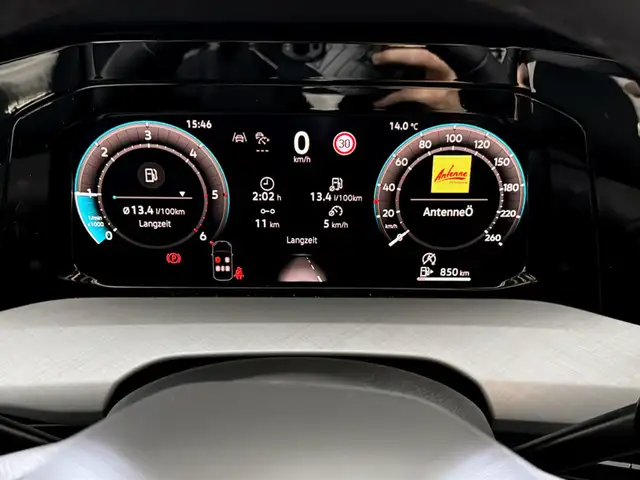 Volkswagen Golf view 9