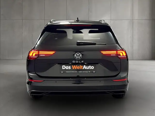 Volkswagen Golf view 5