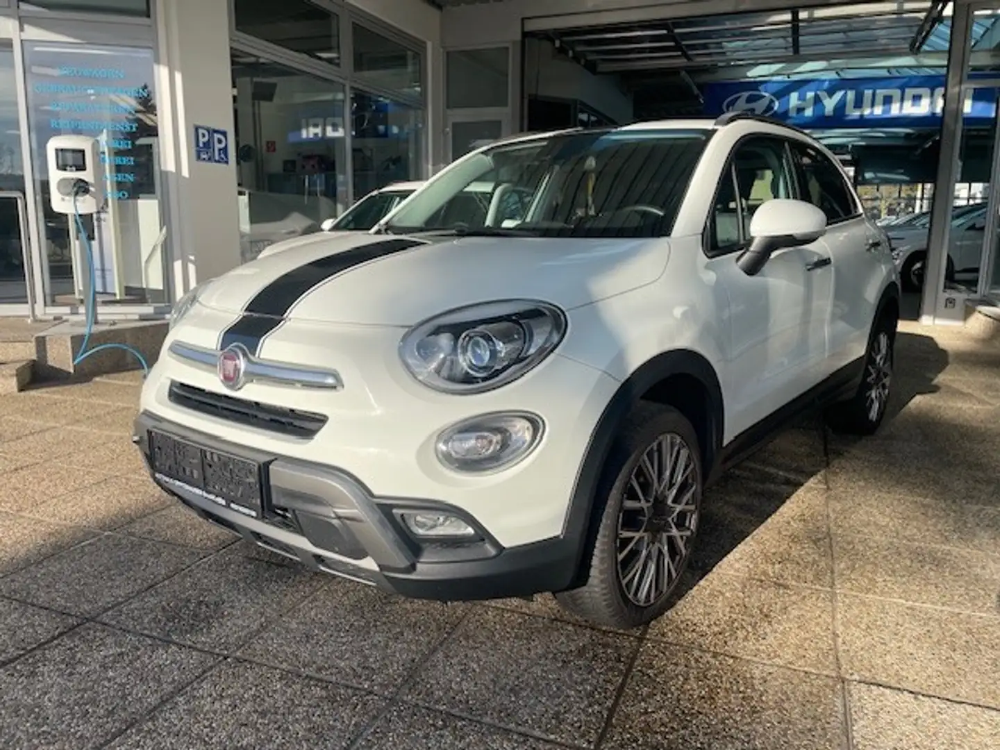 Fiat 500X 2,0 Multi-Jet Off-Road Look 4x4 Opening Edition... Weiß - 1