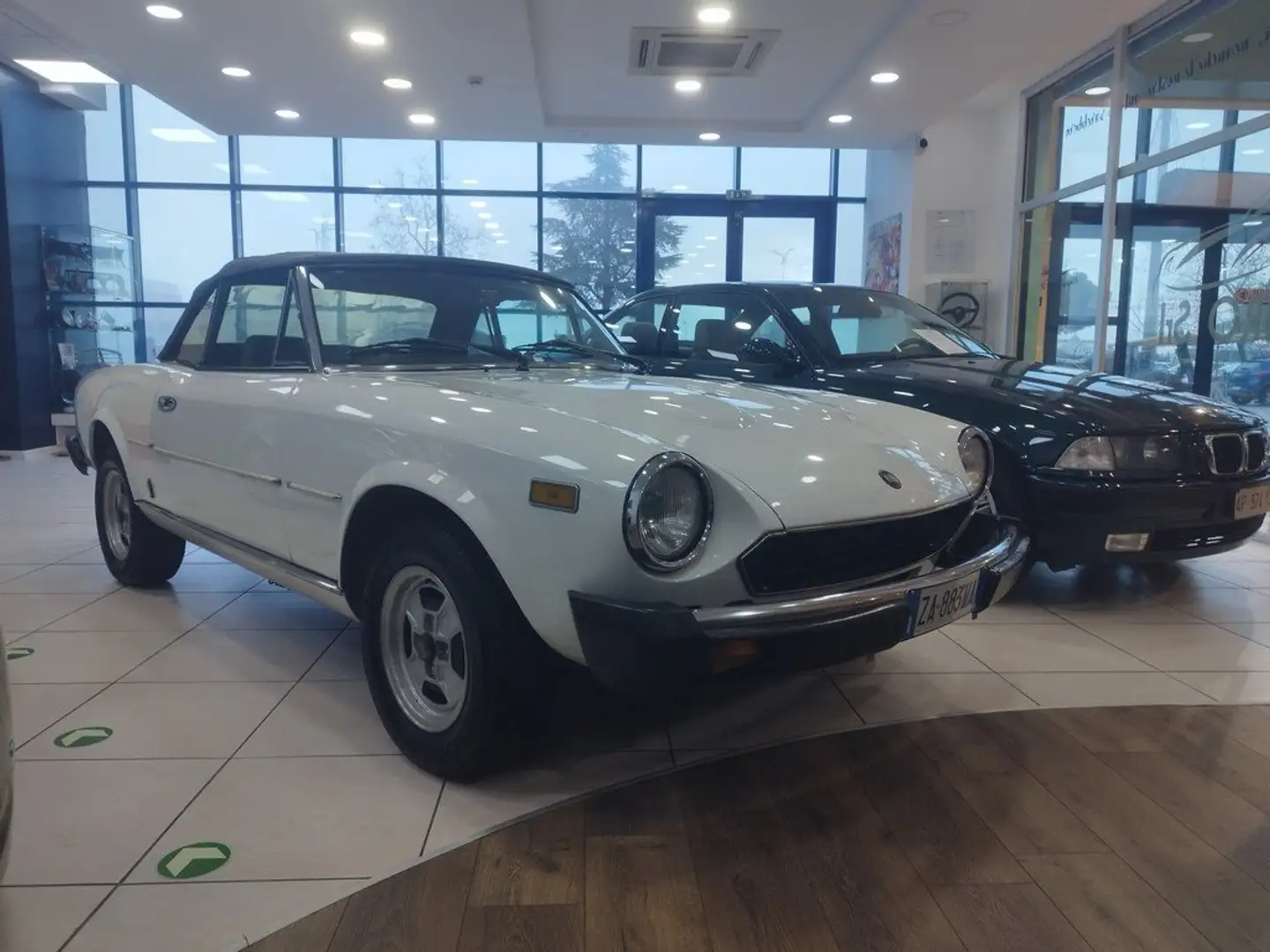 Fiat 124 Spider America Blanc - 2