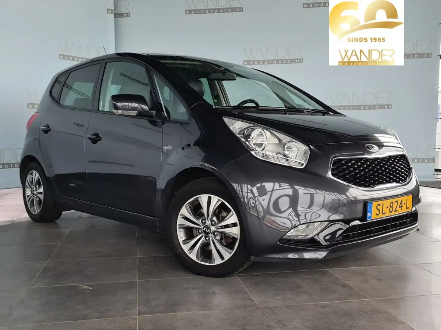 Kia Venga 1.6 CVVT Edition /Elektrisch panorama dak/Trekhaak Grijs - 1