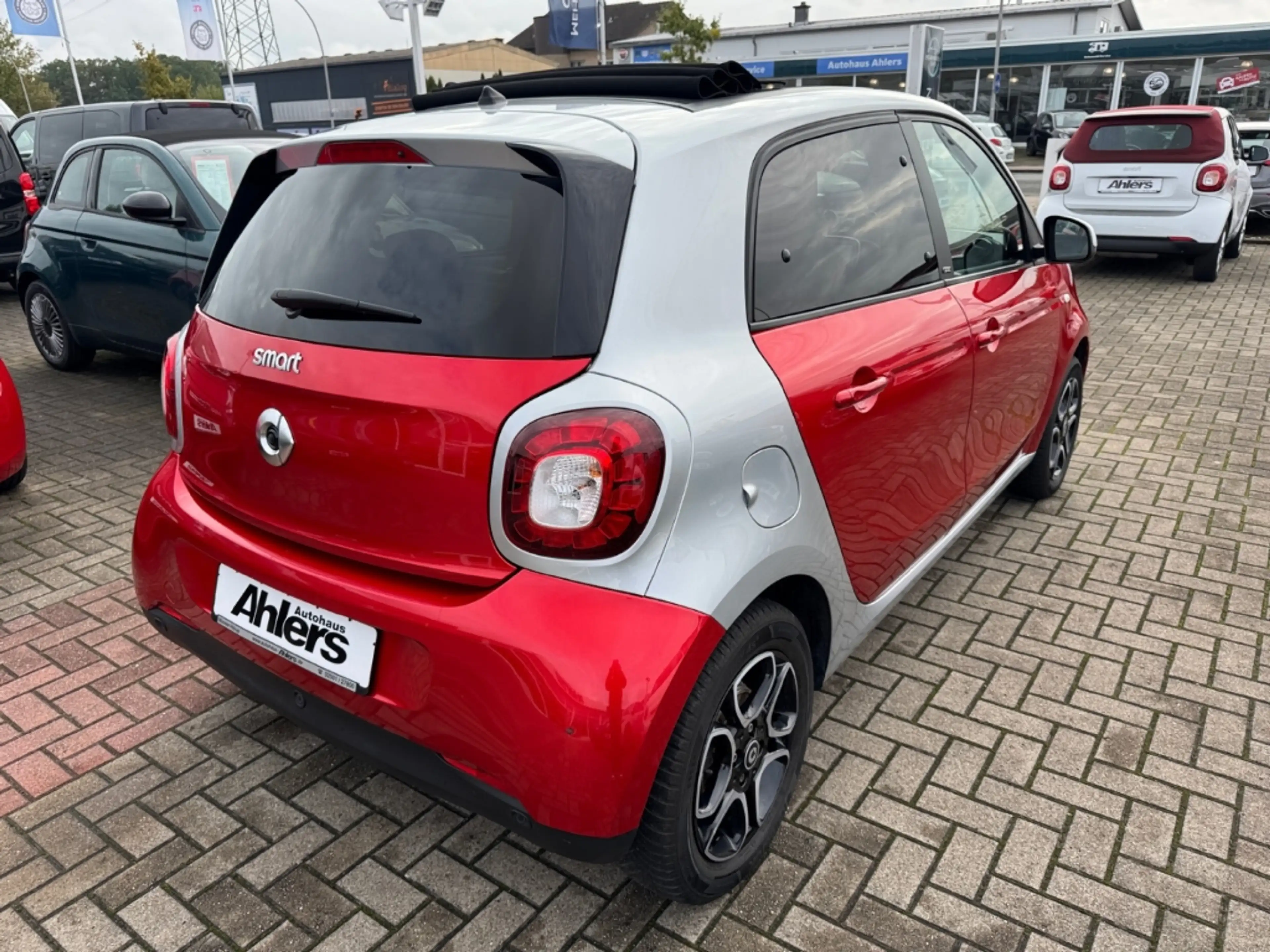 smart forFour prime+FALTDACH+AUTOMATIK+NAVI+JBL+KAMERA+ — photo 9