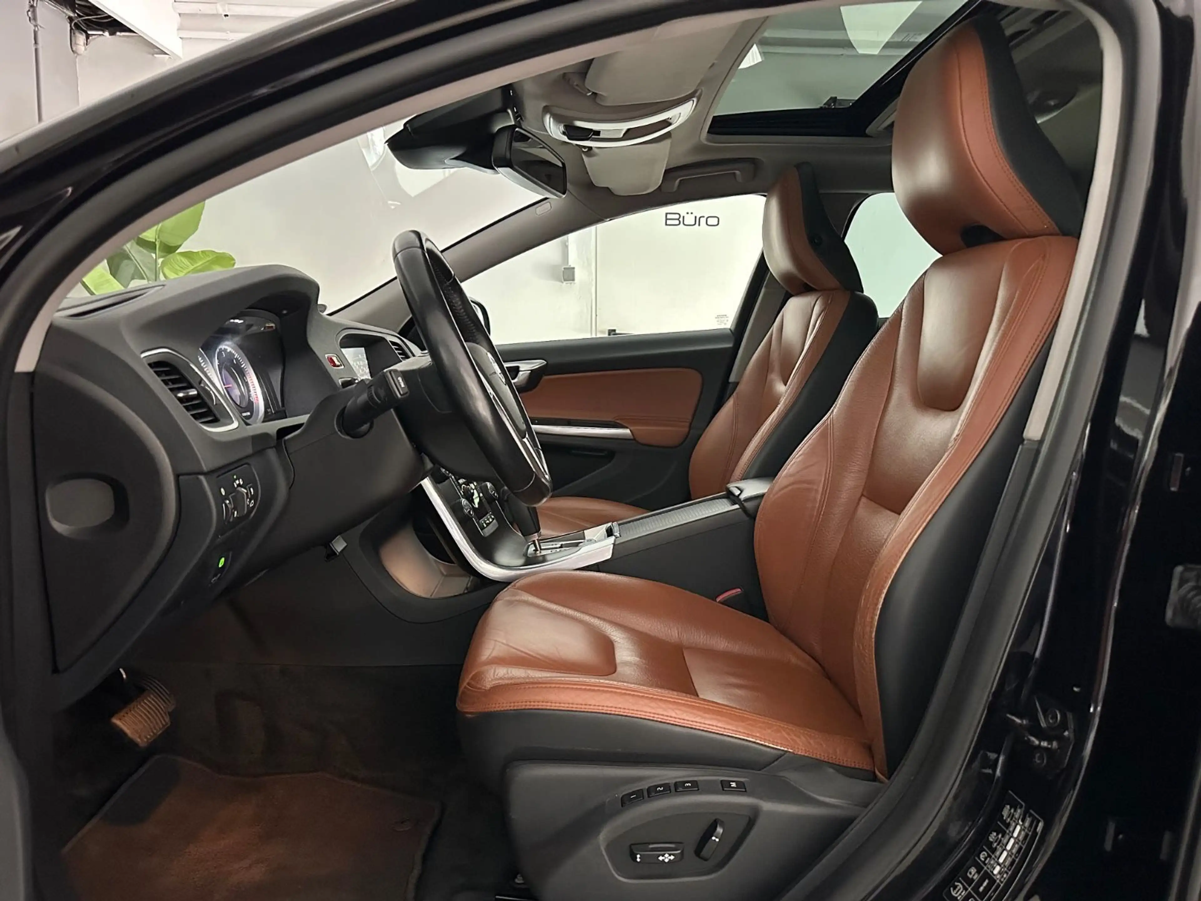 Volvo S60 Lim. Summum/Autom./Xenon/Memory/Kamera/ACC — photo 13