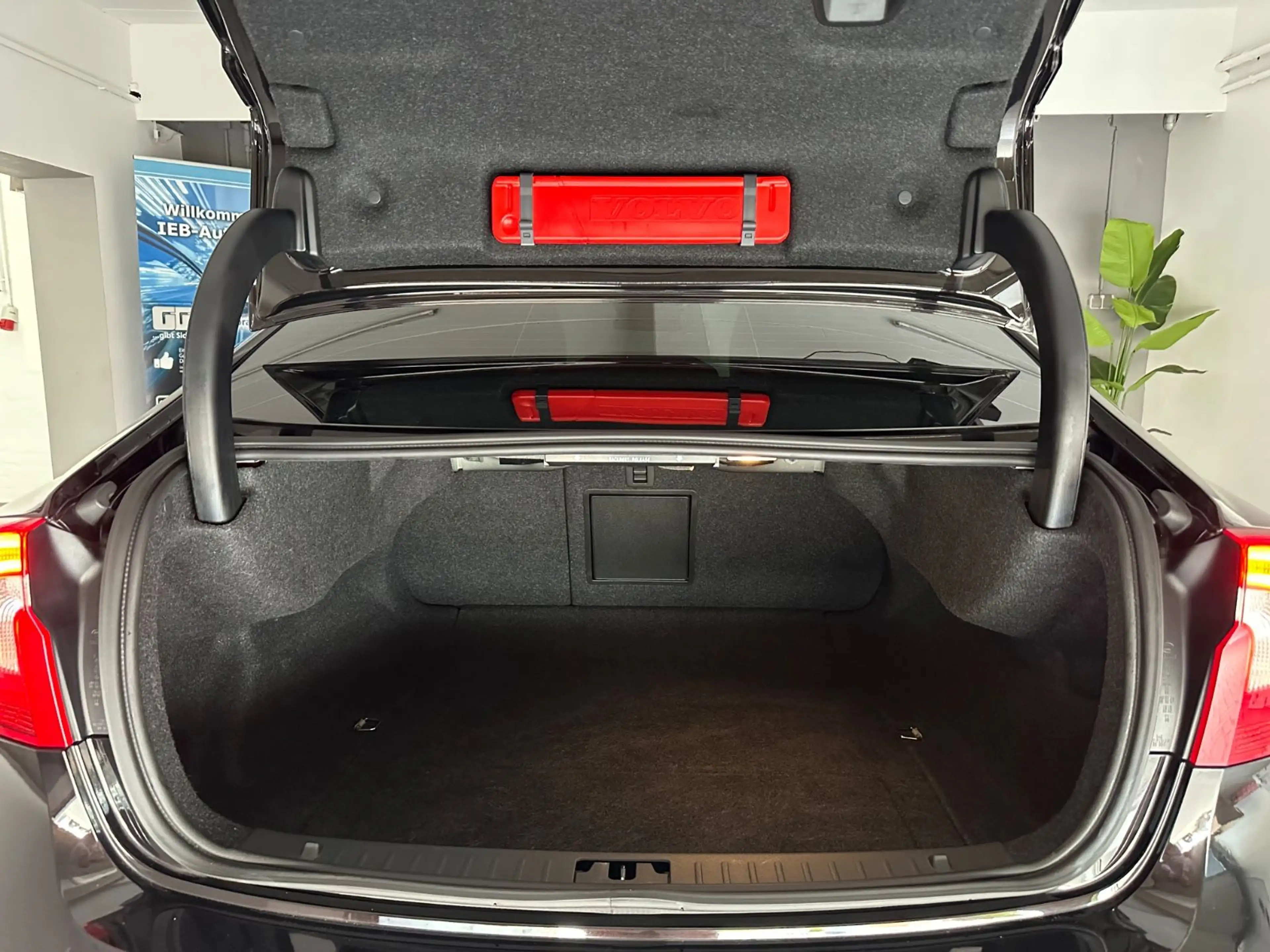 Volvo S60 Lim. Summum/Autom./Xenon/Memory/Kamera/ACC — photo 30