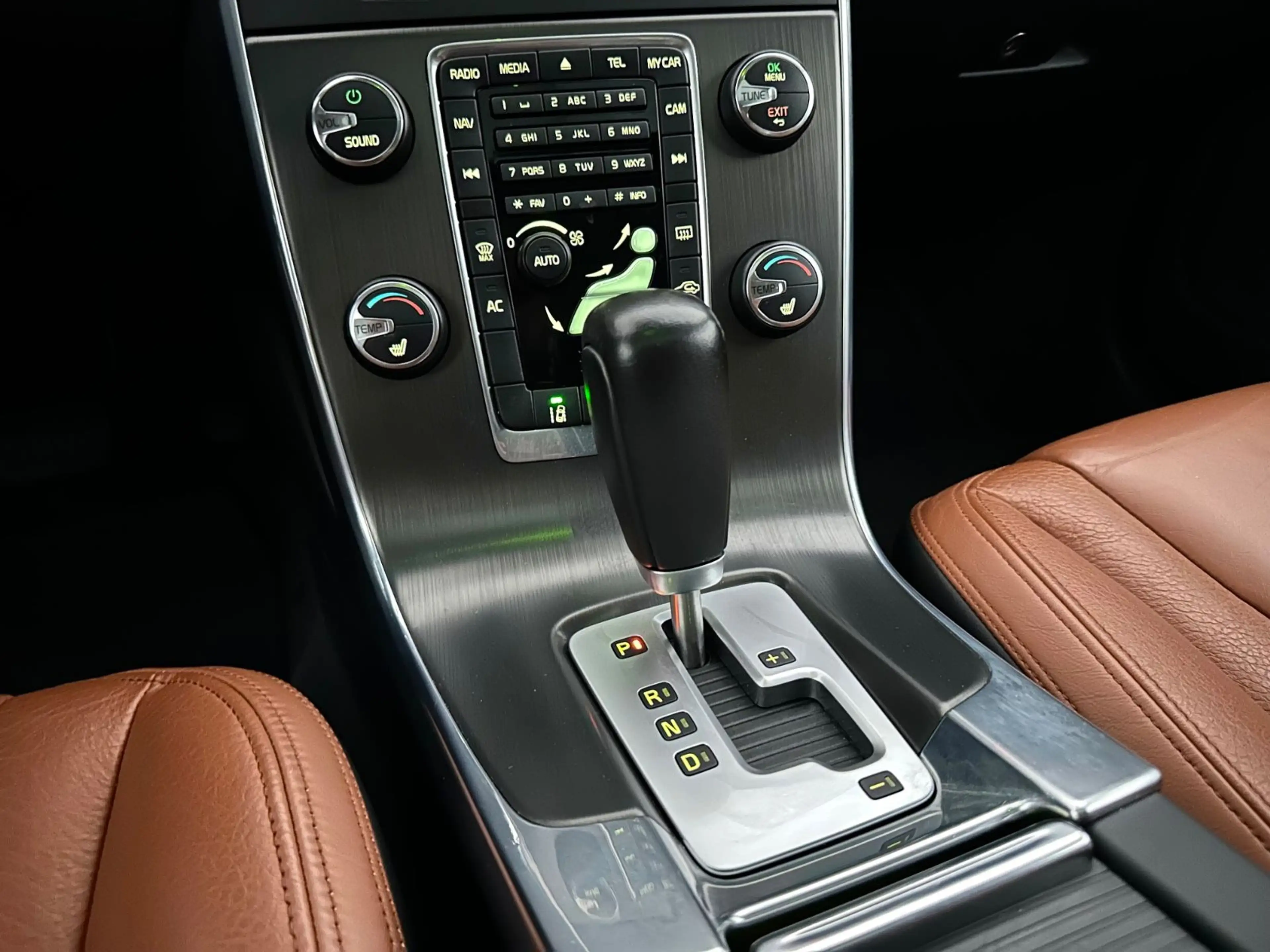 Volvo S60 Lim. Summum/Autom./Xenon/Memory/Kamera/ACC — photo 26