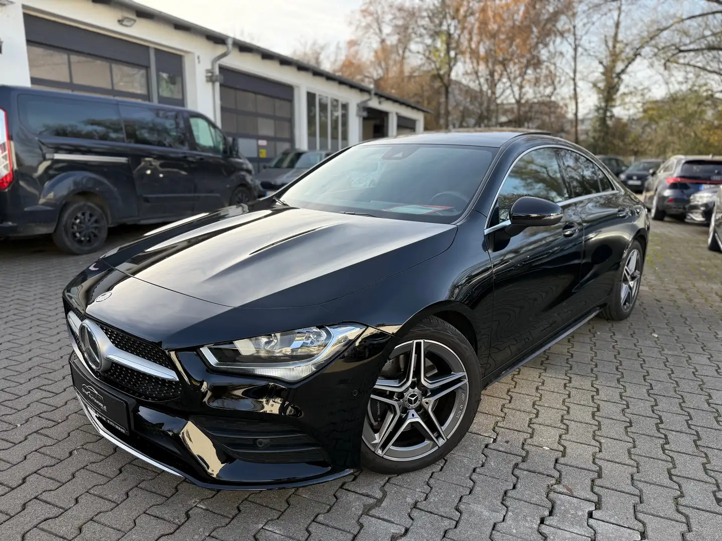Mercedes-Benz CLA 200 AMG-Line*Pano*Business*Navi*Kamera*Garantie*uvm* Noir - 1