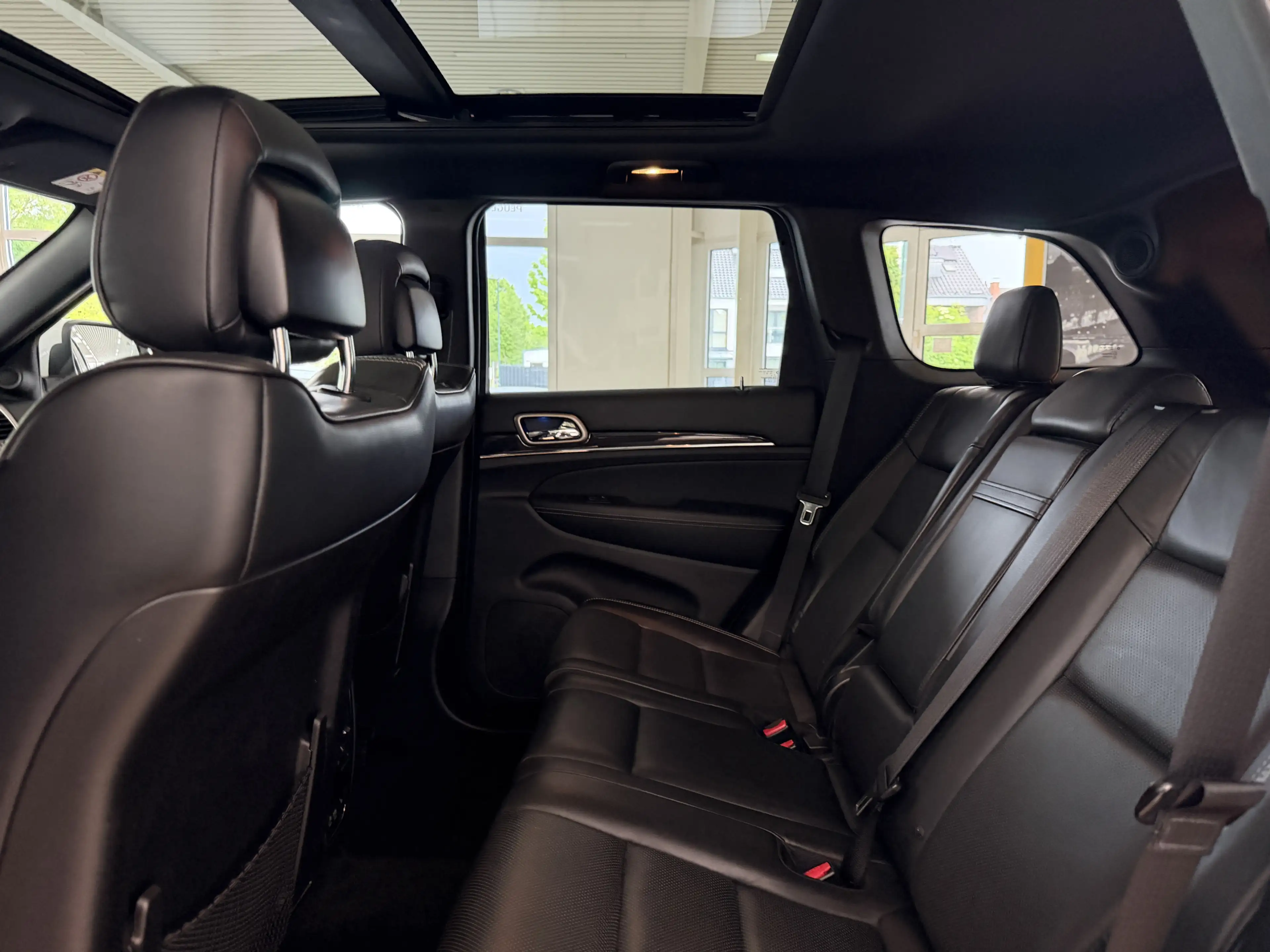 Jeep Grand Cherokee 3.0 CRD Overland*PANO*KAMERA*KEY* — photo 12