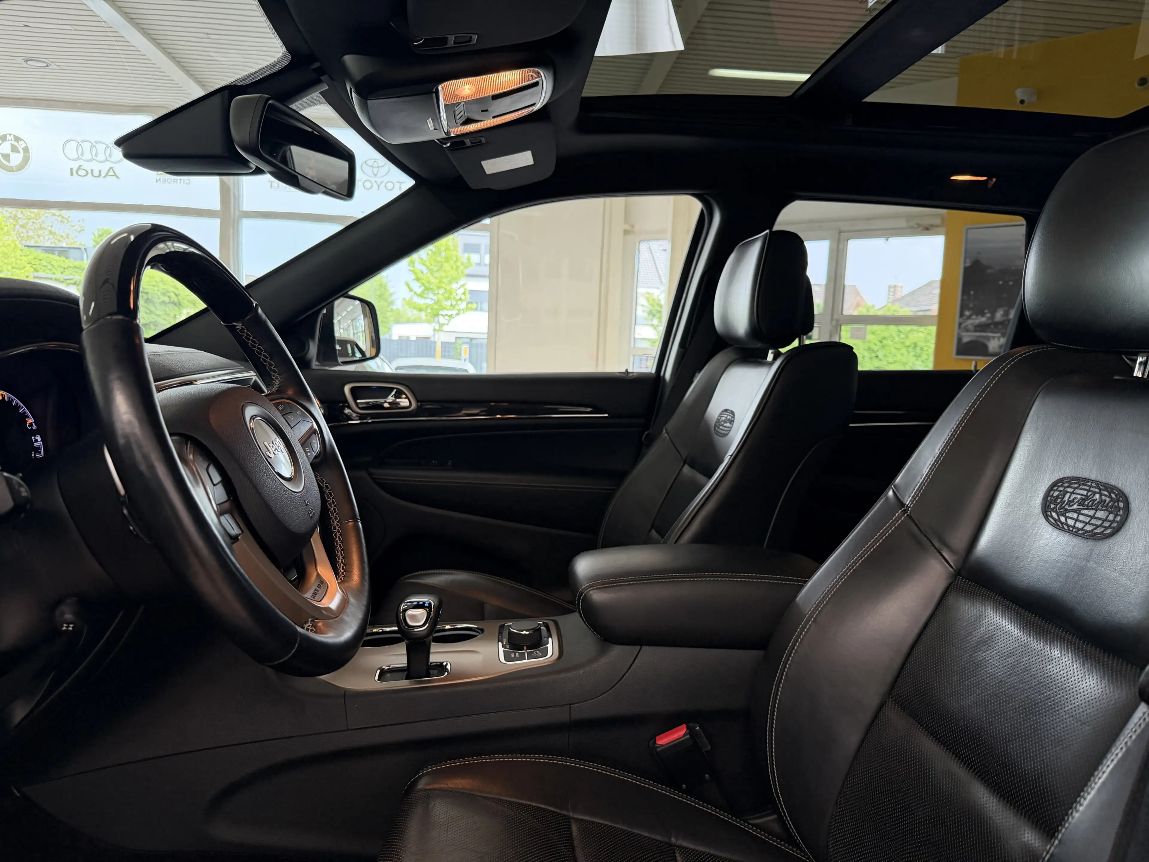 Jeep Grand Cherokee 3.0 CRD Overland*PANO*KAMERA*KEY* — photo 10