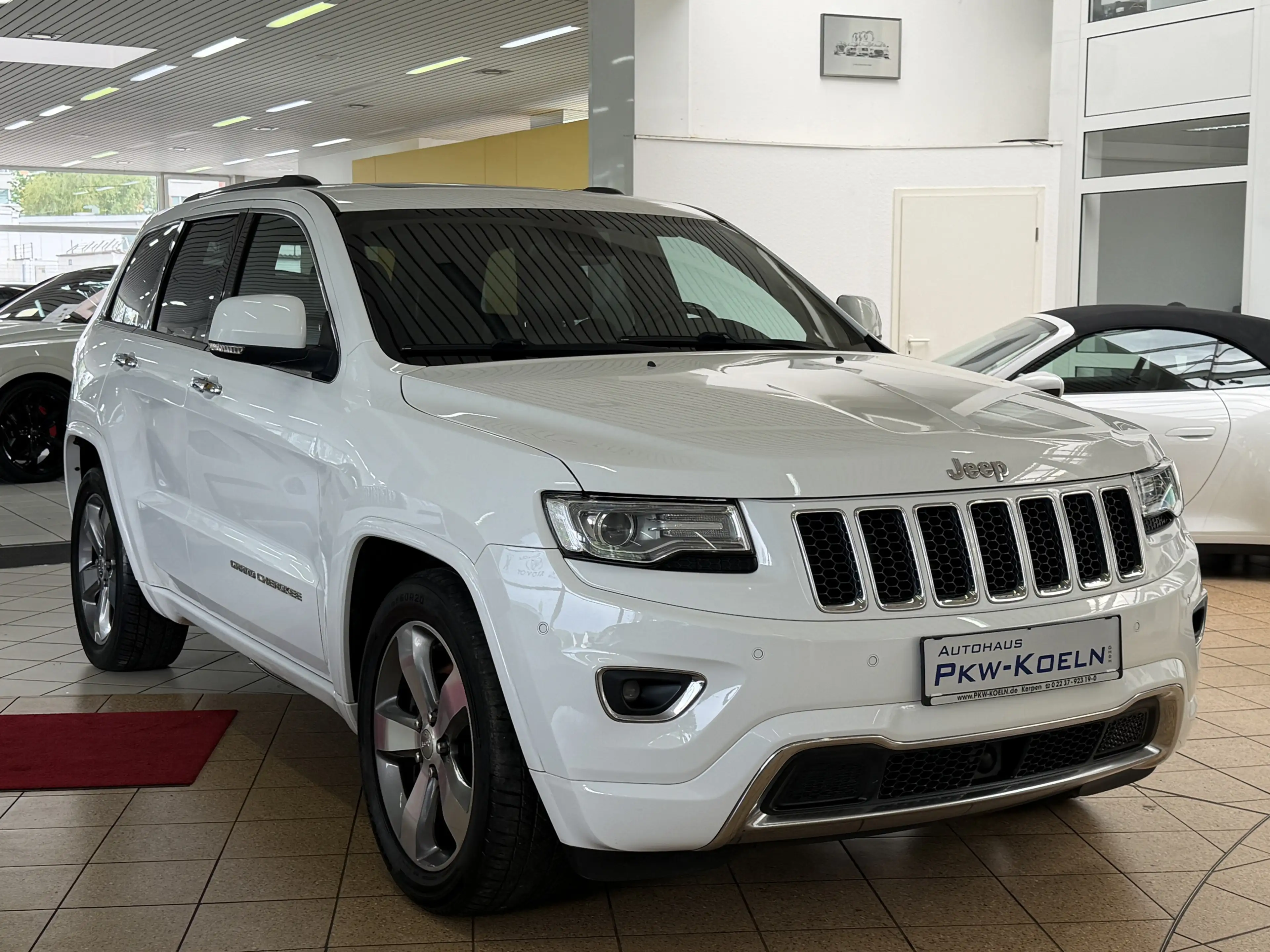 Jeep Grand Cherokee 3.0 CRD Overland*PANO*KAMERA*KEY* — photo 2
