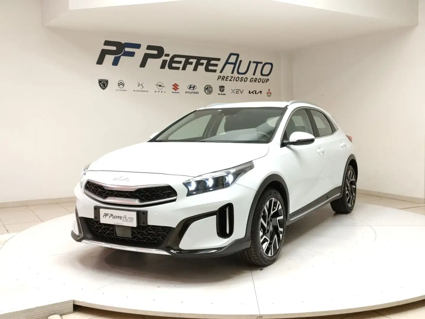 Kia XCeed - Xceed 1.6 CRDi 136 CV MHEV iMT Business Bianco - 1