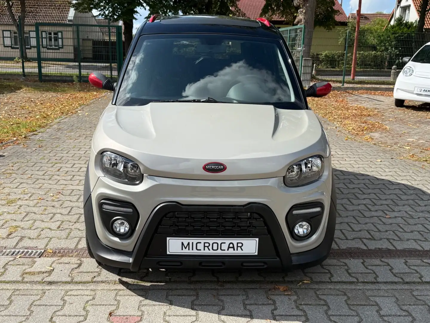 Microcar M.Go X DCI Automatik Mopedauto 45 km/h L6e Srebrny - 2