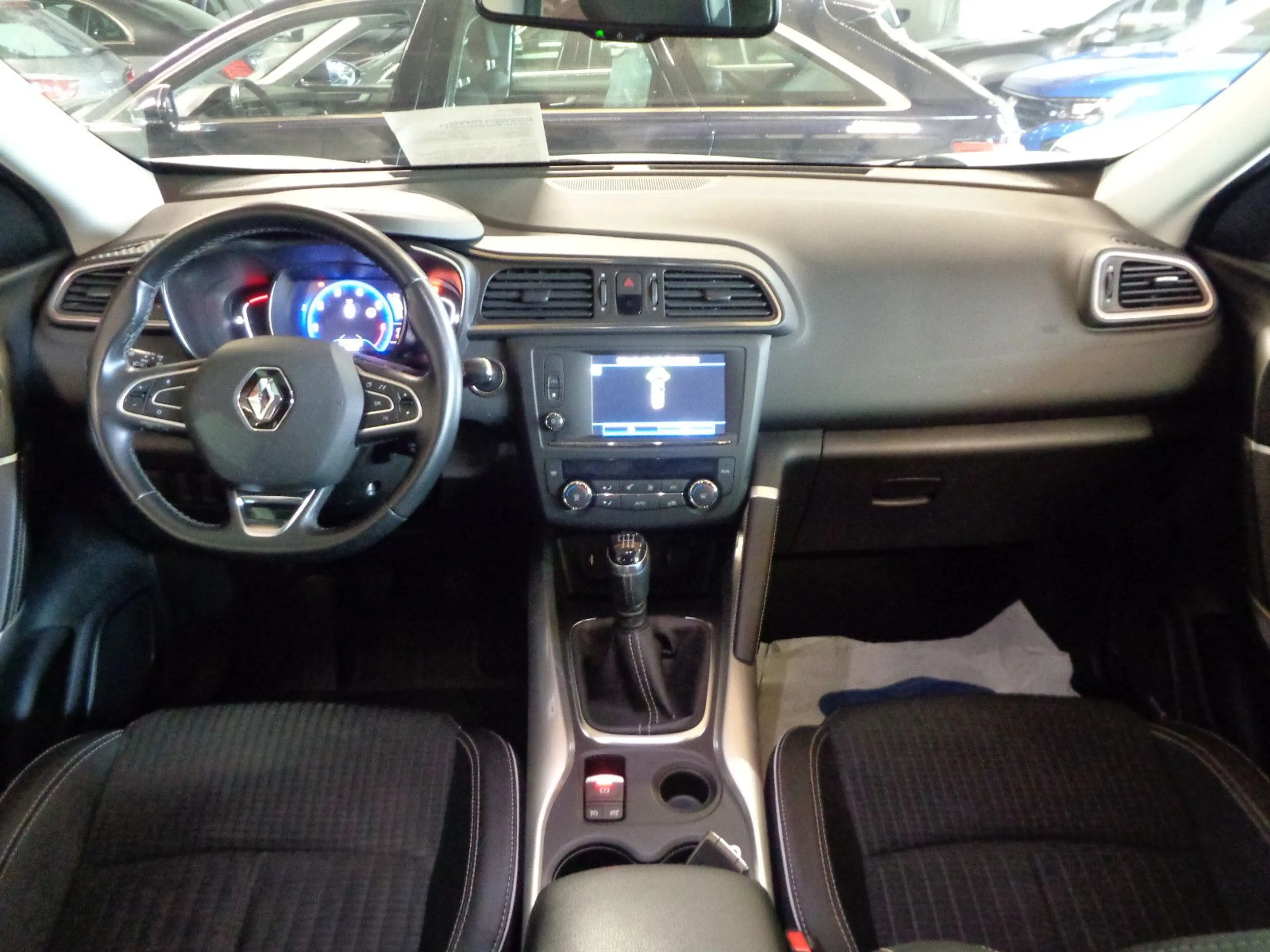 Renault Kadjar 1.3 TCE Bose Ed.*LED*PDC*NAVI*SPUR*SHEFT* — photo 11