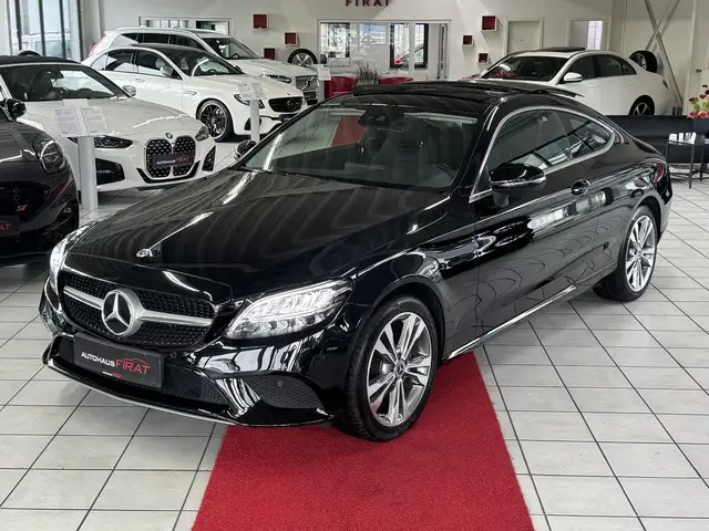 Mercedes-Benz C 220 d 4Matic Kamera+PanoramadachSD+Teilleder+Navi