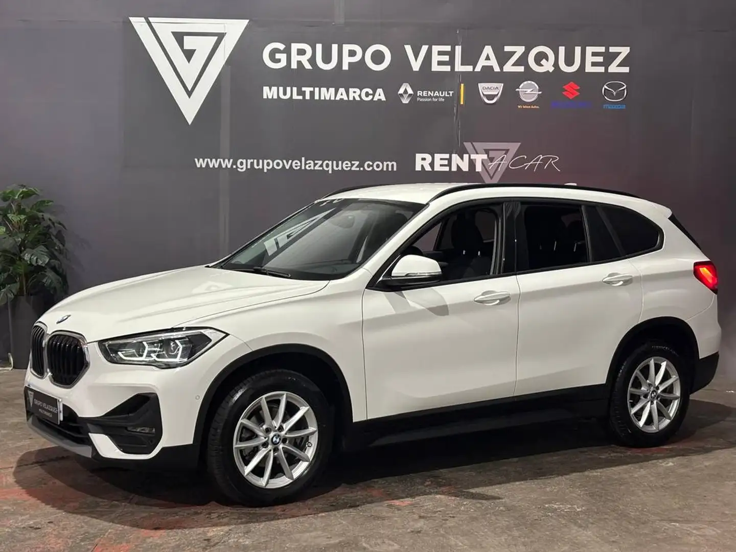 BMW X1 sDrive 16d Wit - 1