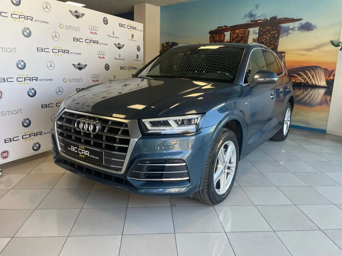 Audi Q5 2.0 TDI quattro Stronic S LINE Blauw - 1