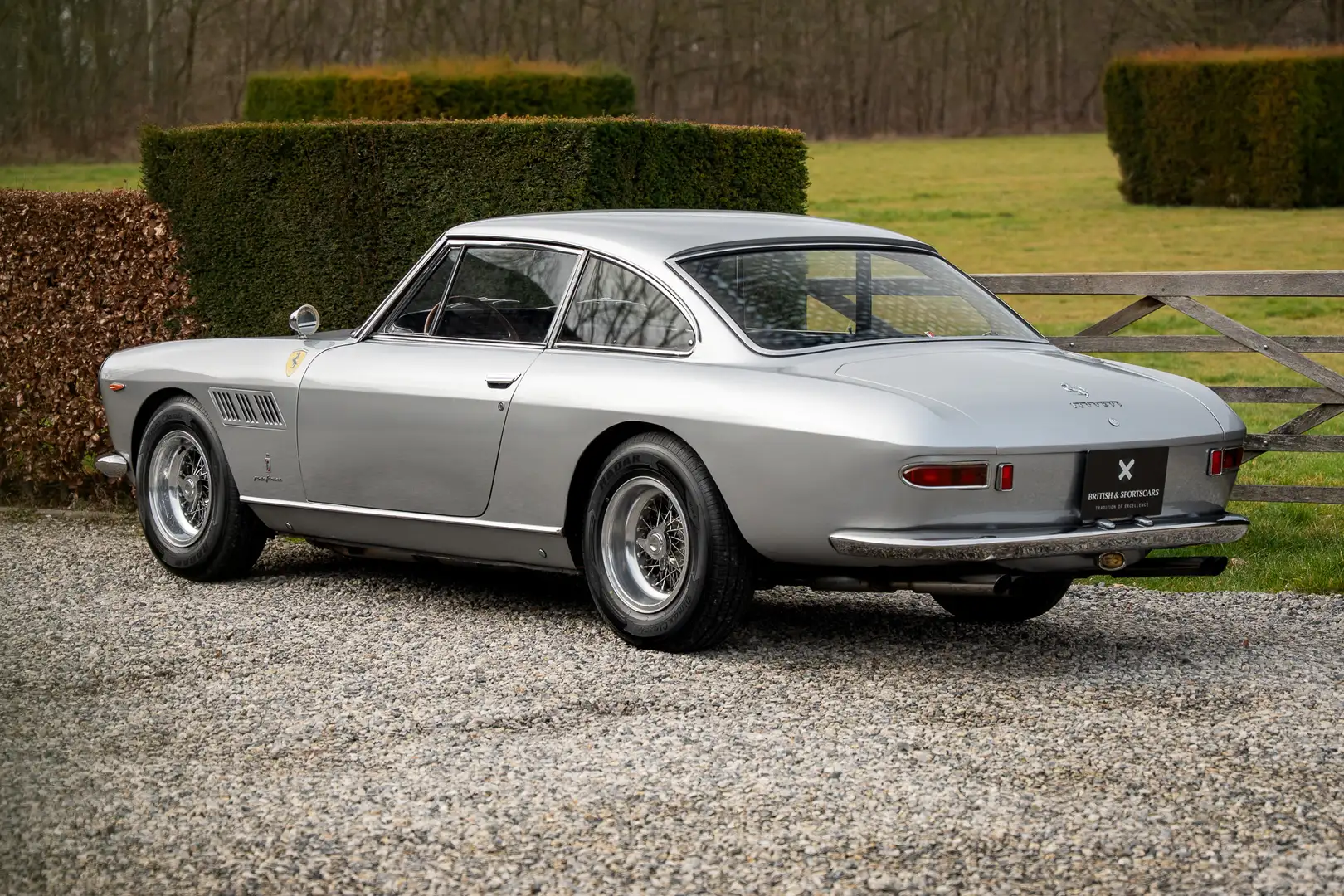 Ferrari 330 GT S1 2+2 Silber - 2