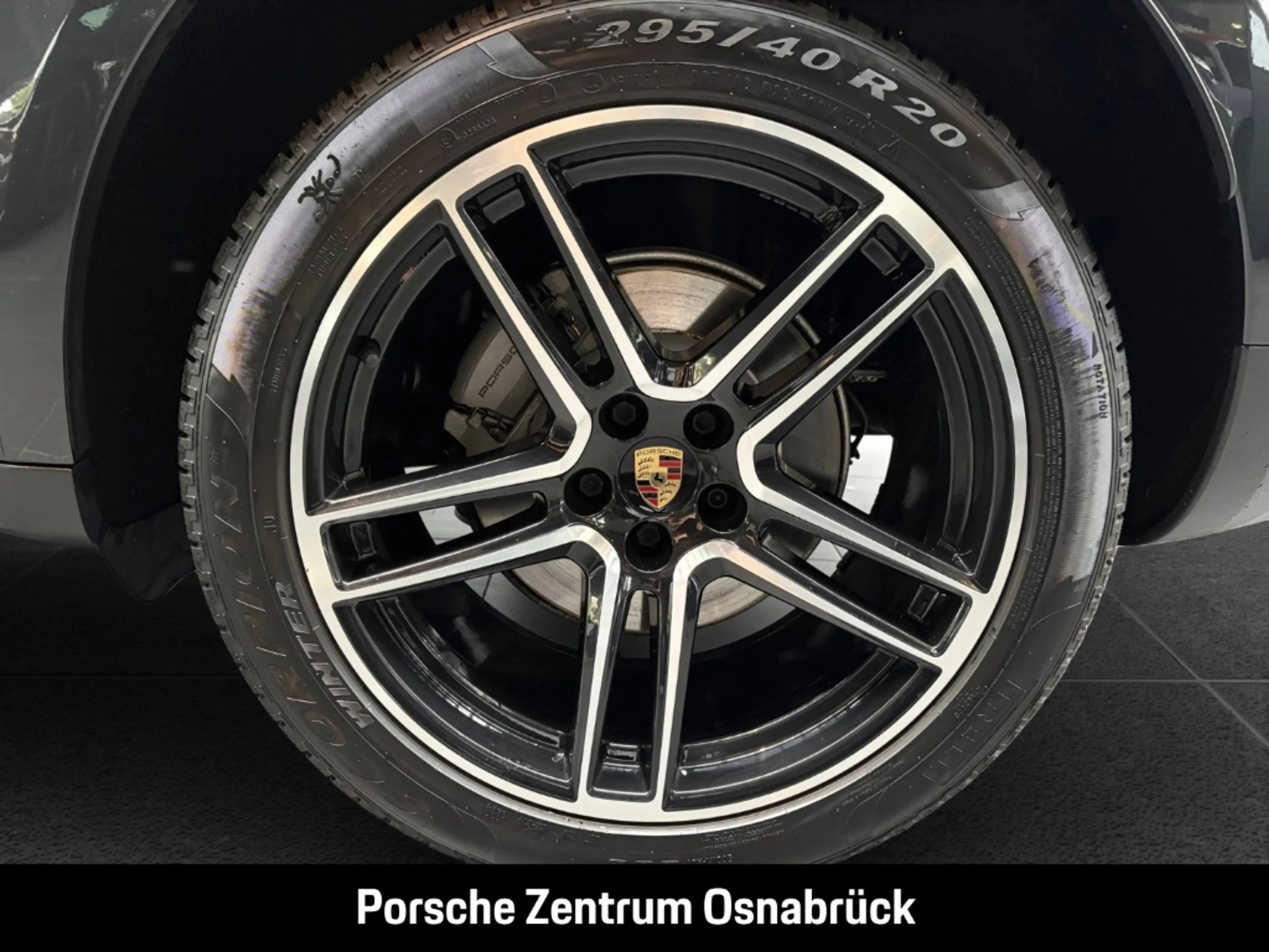 Porsche Macan S — photo 12