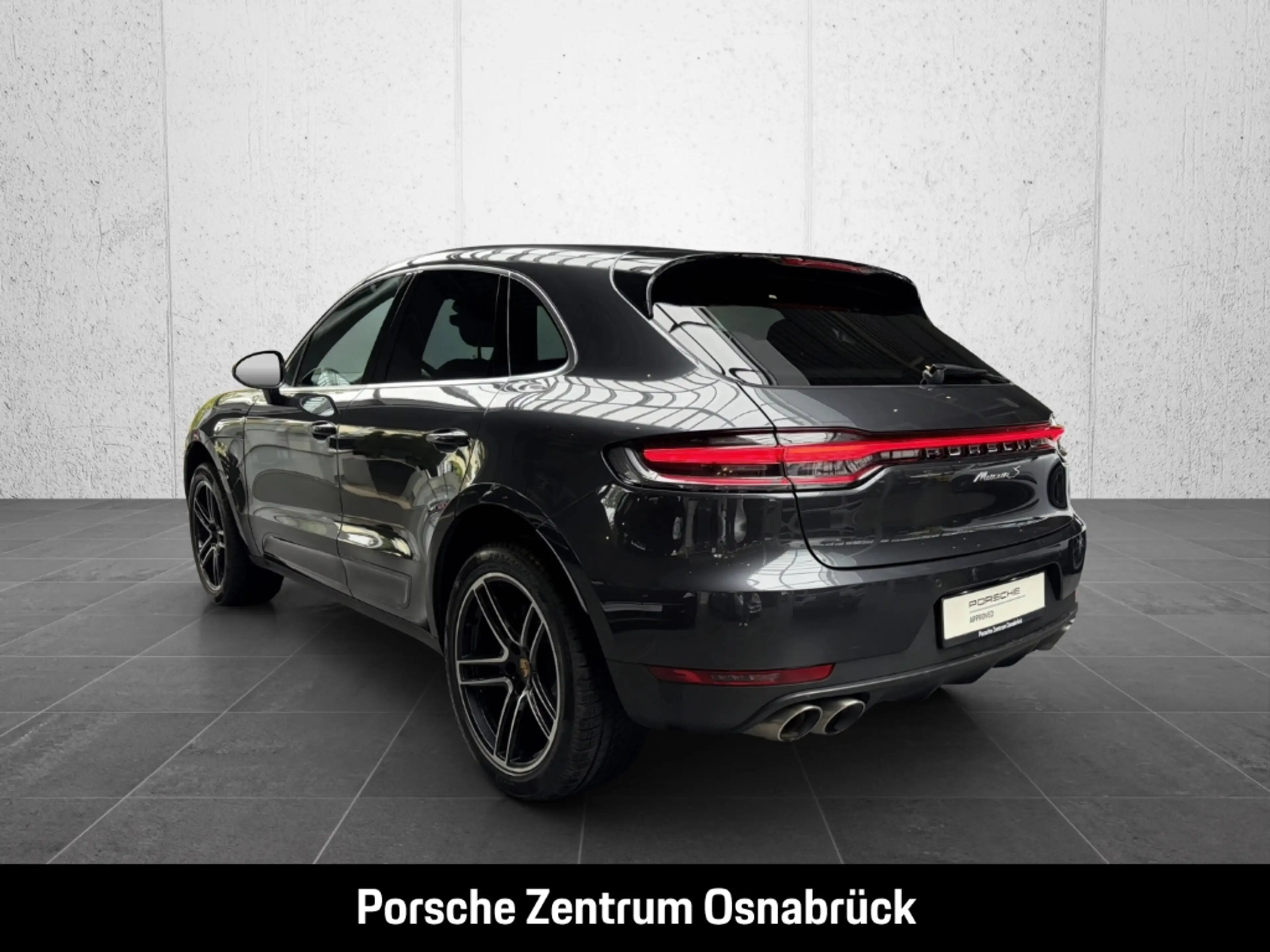 Porsche Macan S — photo 3