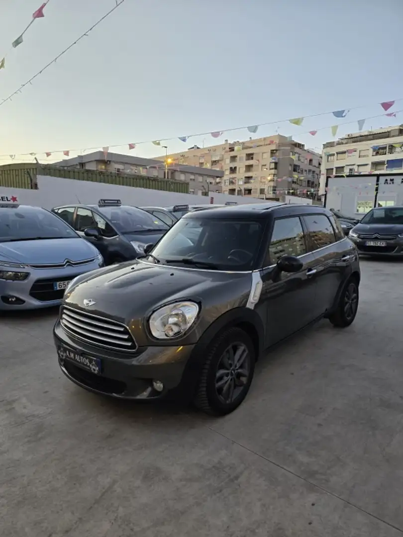 MINI MINI Countryman Pequeño  Manual de 5 Puertas Grau - 1