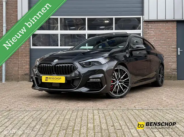BMW 220 2-serie Gran Coupé 220i M Sport Panodak Kuipstoele