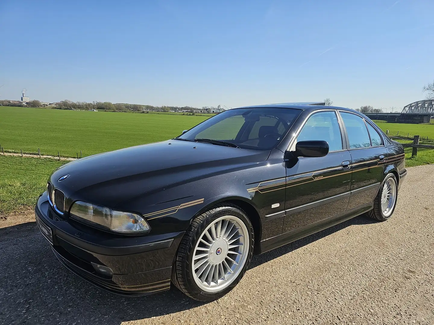 Alpina B10 V8  82.000 kilometer 1e lak historie aanwezig Negro - 1