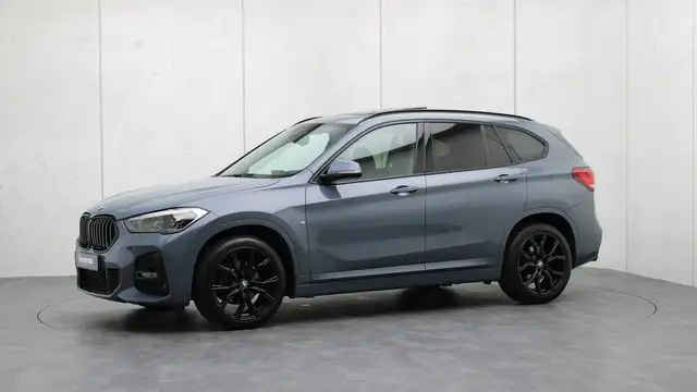 BMW X1 view 30