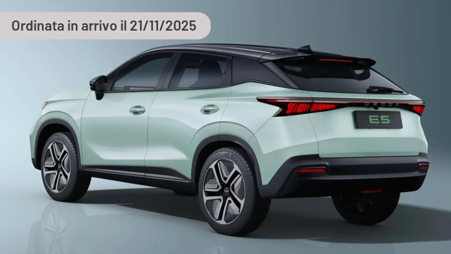 Omoda 5 Omoda 5 Premium 61,1 kWh Argintiu - 1