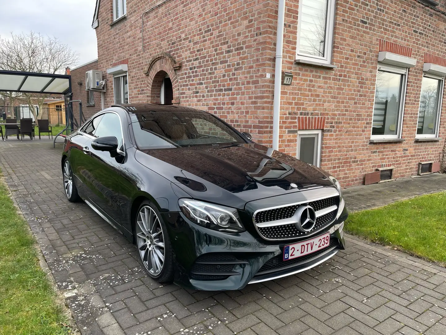Mercedes-Benz E 220 AMG Luchtvering Virtual Display PANO HUD 360° Verde - 1